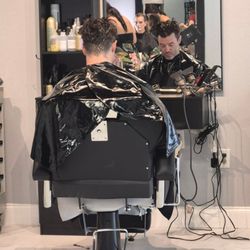 Beachy Blowout Bar & Salon