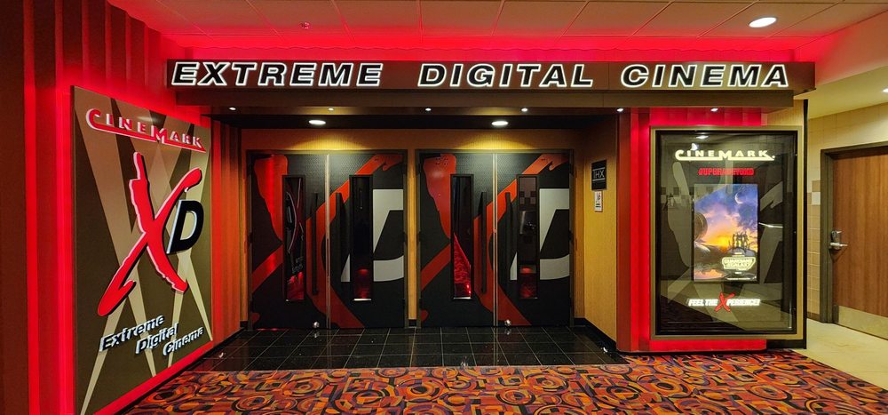 Social spots from Cinemark Helena and XD