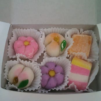 Hogetsu Bakery - Bakeries Near Me - Chula Vista, California