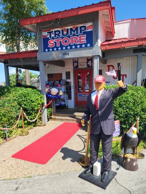 Trump store by null