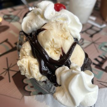 Pop's Ice Cream & Soda Bar - delicious ice cream treats - Ice Cream & Frozen Yogurt Near Me - Roanoke, Virginia