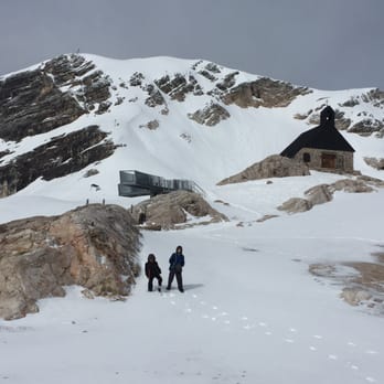 Zugspitze - The boys on the glacier - Tours Near Me Zugspitze - The boys on the glacier - Tours Near Me