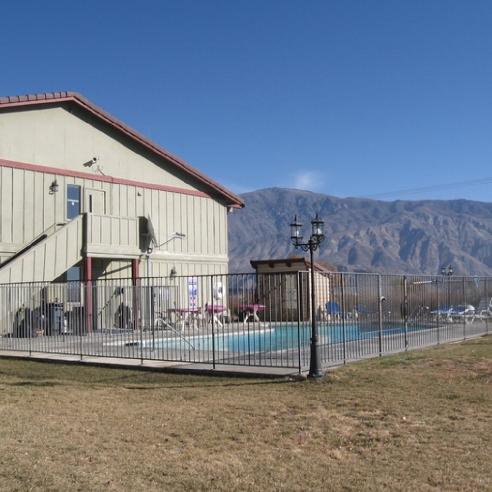 Quality Inn Lone Pine Near Mount Whitney - Hotels Near Me - Lone Pine, California