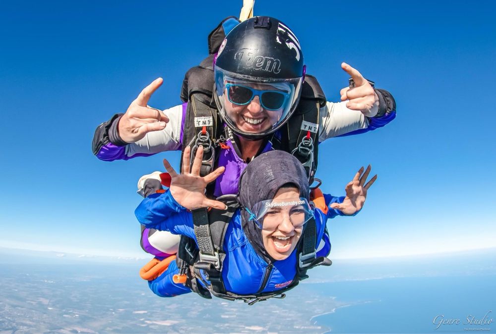 Skydive Burnaby Logo