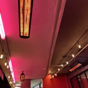 The Refuge - Heat lamps! - Burgers Near Me - San Carlos, California