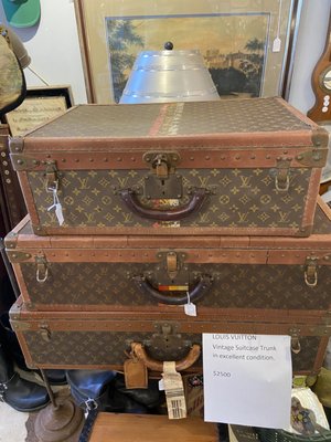 Strawberry Banke Antique and Vintage Shop by null
