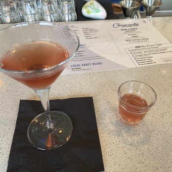 Coronado Tasting Room - Skinny Cosmo - Wine Tasting Room Near Me - Coronado, California