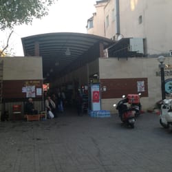 Feneryolu Sabit Pazarı - Arka girişi