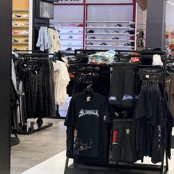 Shoe Palace
