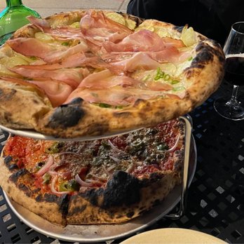 Jinny's Pizzeria - Pizza - Pizza Near Me - Newton, Massachusetts Jinny's Pizzeria - Pizza - Pizza Near Me - Newton, Massachusetts