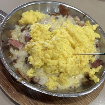 Elly's Pancake House - Breakfast & Brunch Near Me - Norridge, Illinois