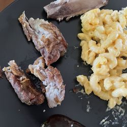 Ray Dubbz - Ribs, Mac n cheese