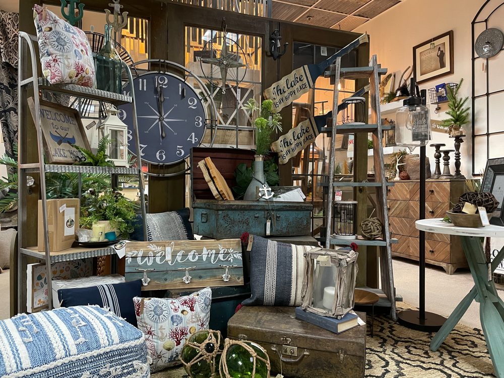 Photos of SENZIG’S WISCONSIN’S FURNITURE GIANT Updated August 2024 51 Photos 1482 E Green