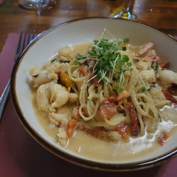 Vincenzo Trattoria - Pescato del Giorno (fish of the day) was lobster & shrimp w/perfect al dente pasta in luscious white sauce.  Excellent.  $39 - Italian Near Me - Boise, Idaho
