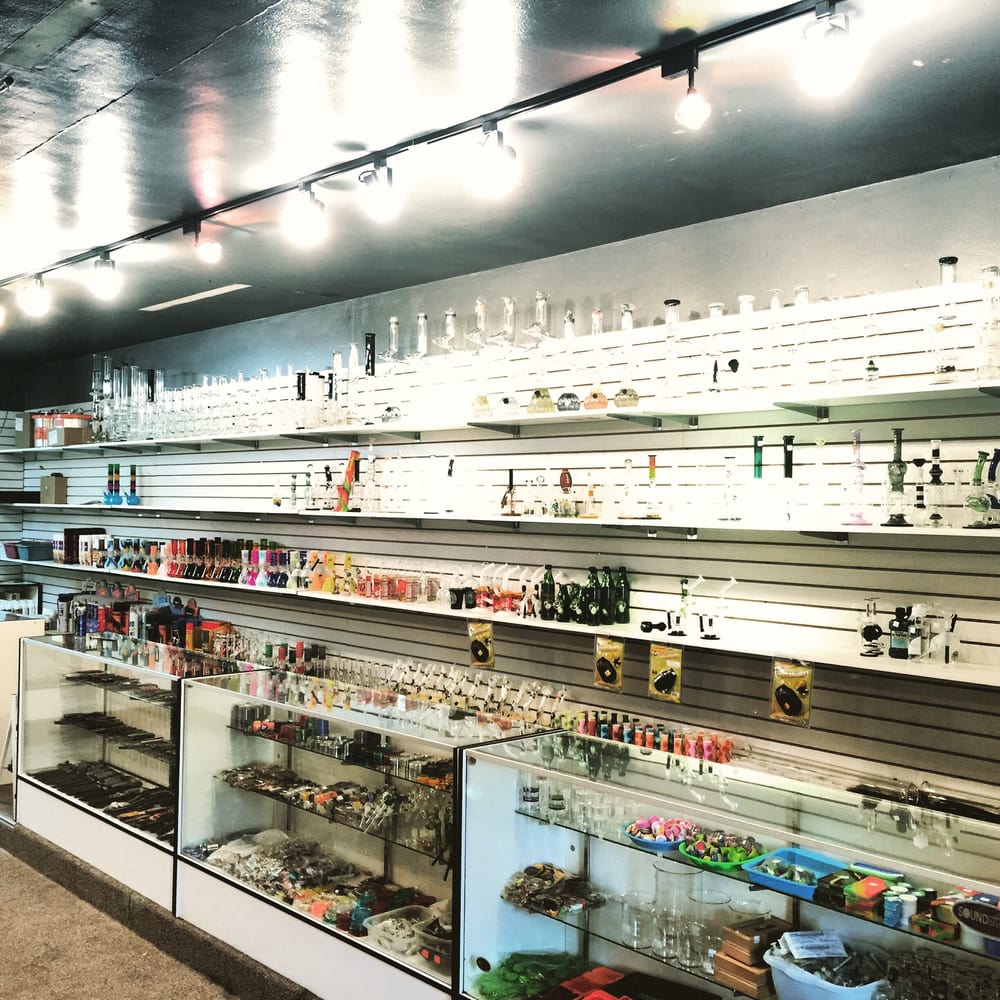 FUSION SMOKE SHOP 28 Photos 1225 E Harding Way, Stockton