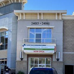 Facey Valencia Bridgeport - Exterior
