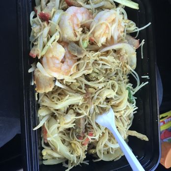 Chen's Chinese Restaurant - Singapore noodles.  Shrimp, Pork, Chicken. Yum - Chinese Near Me - Queen Creek, Arizona