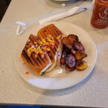 Kuba Kuba - Kubanaso sandwich with platanos - Cuban Near Me - Richmond, Virginia Kuba Kuba - Kubanaso sandwich with platanos - Cuban Near Me - Richmond, Virginia