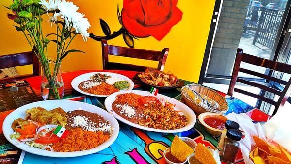 Tequila's restaurant & cantina 2 wyandotte by null