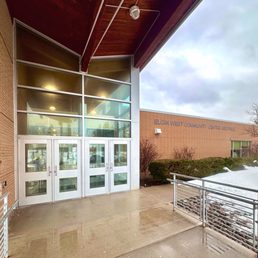 Exterior photo of Elgin West Community Centre and Pool - Richmond Hill, Ontario Exterior photo of Elgin West Community Centre and Pool - Richmond Hill, Ontario