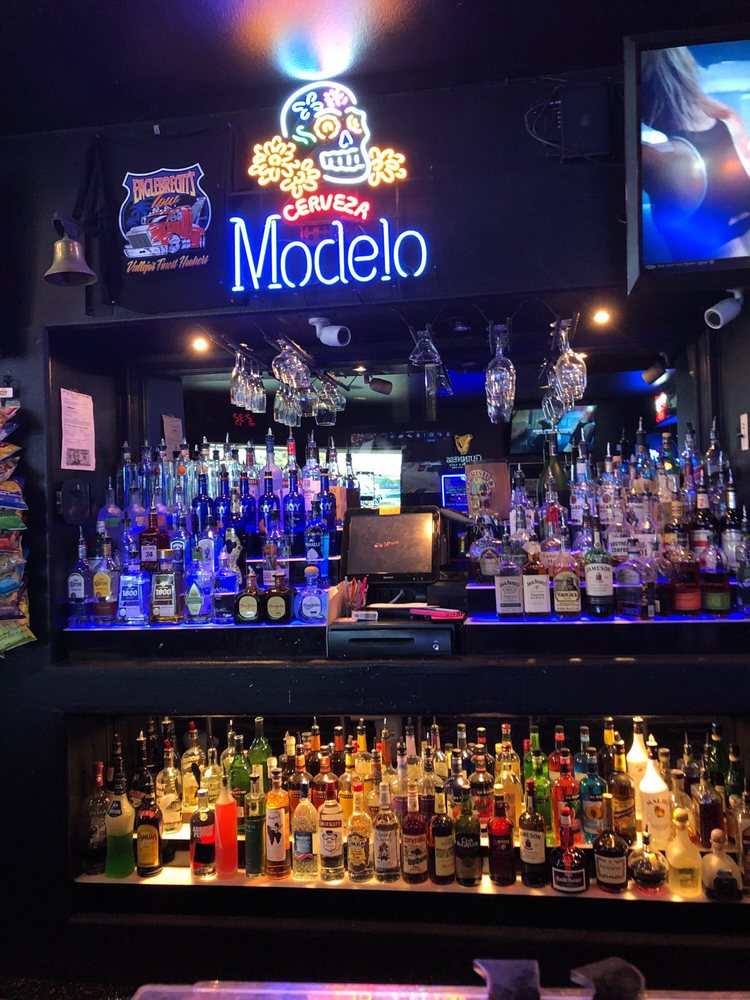 AFTER HOURS COCKTAIL LOUNGE 31 Photos & 45 Reviews Dive Bars 1687