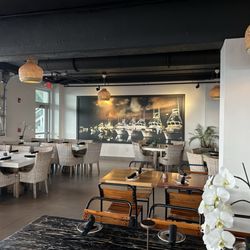 Zeke's Landing and Marina - This is the dining room in the back
