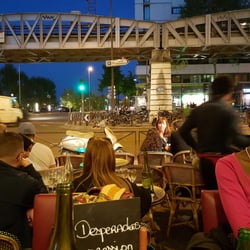 Chez Lili et Marcel - Terrasse et pin-up: que demande le peuple