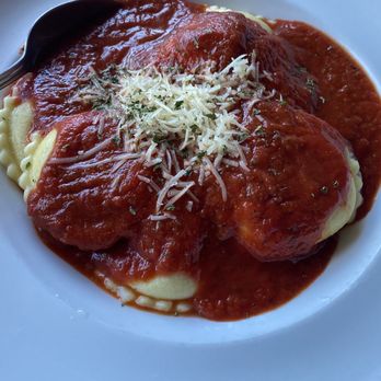 Auntie Pasto's - Cheese Ravioli with Marinara - Italian Near Me - Honolulu, Hawaii Auntie Pasto's - Cheese Ravioli with Marinara - Italian Near Me - Honolulu, Hawaii