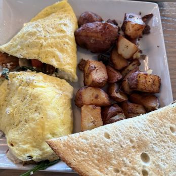 Blueberry Brunch - SFBA omelette - Breakfast & Brunch Near Me - Farmington, Michigan Blueberry Brunch - SFBA omelette - Breakfast & Brunch Near Me - Farmington, Michigan