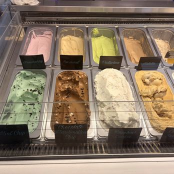Gemelli Gelato - Ice Cream & Frozen Yogurt Near Me - Hampton Bays, New York