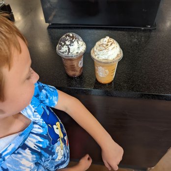 Starbucks - Coffee & Tea Near Me - Hampton, Virginia