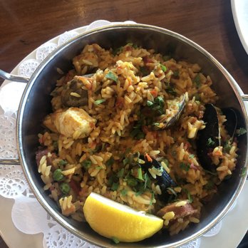 Puerto 27 Peruvian Kitchen & Pisco Bar - Peruvian Near Me - Pacifica, California