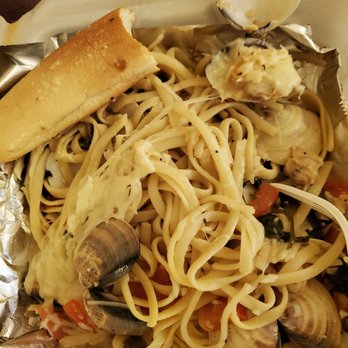 Bella Italia - Clam (cheese) linguini, garlic bread stick - Italian Near Me - Fortuna, California Bella Italia - Clam (cheese) linguini, garlic bread stick - Italian Near Me - Fortuna, California