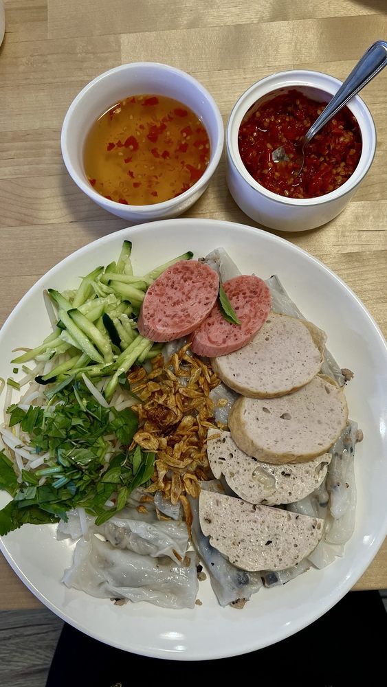 YEN Viet Kitchen - Photo 2