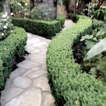 Simpson House Inn - The walk up to the private cottage - Hotels Near Me - Santa Barbara, California Simpson House Inn - The walk up to the private cottage - Hotels Near Me - Santa Barbara, California