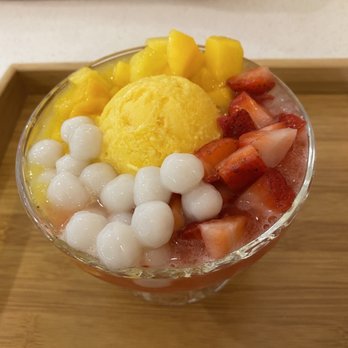 Mango Mango Dessert - Desserts Near Me - Cleveland, Ohio