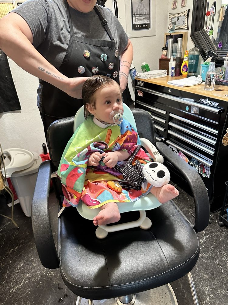 Ms Jenna Kids Haircuts Logo