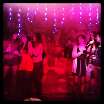 Mikro - Furor nocturno con Rocio Jurado - Karaoke Near Me - Seville, SE
