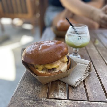 Swagyu Burger - Poway - 1/4 pound burger with everything on it - Burgers Near Me - Poway, California Swagyu Burger - Poway - 1/4 pound burger with everything on it - Burgers Near Me - Poway, California