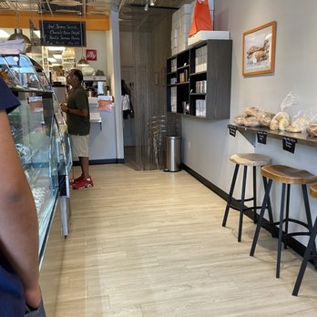 Dolce & Ciabatta Bakery Cafe - Inside - Coffee & Tea Near Me - Leesburg, Virginia