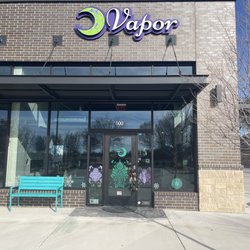Green Moon Vapor - Store front!