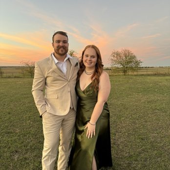 Jo's Tailor - Sewing & Alterations Near Me - Grapevine, Texas
