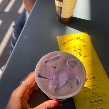 Philz Coffee - Iced rosé coffee - Coffee & Tea Near Me - Costa Mesa, California Philz Coffee - Iced rosé coffee - Coffee & Tea Near Me - Costa Mesa, California