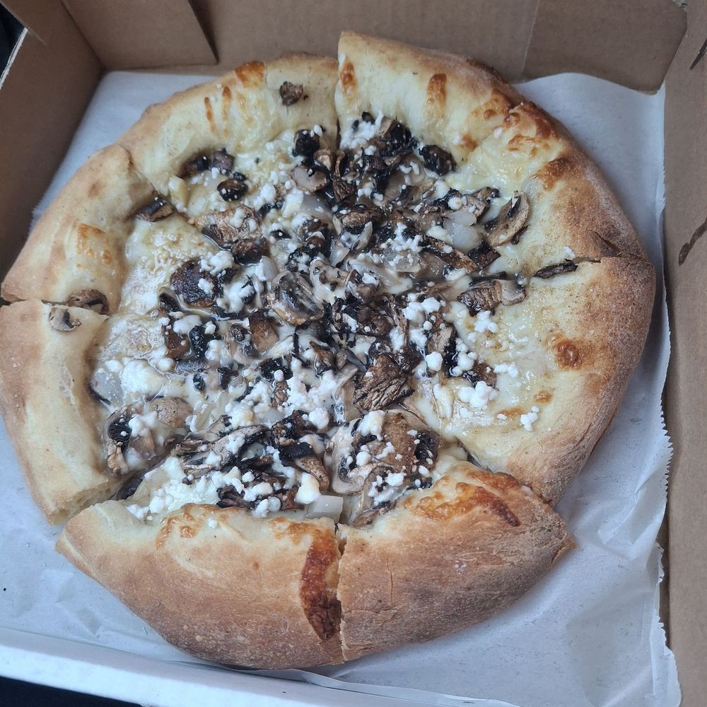 The Old Town Deli Temecula - Portobello mushroom pizza ($13.75) - Delis Near Me - Temecula, California The Old Town Deli Temecula - Portobello mushroom pizza ($13.75) - Delis Near Me - Temecula, California