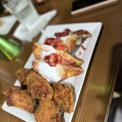 Tasty G Spot - Chicken wings and strawberry cheesecake french toast