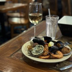 Captain George's Seafood Restaurant gift card
