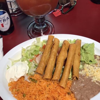 Los Caporales Authentic Mexican Restaurant  - Flautas / Chicken Fajitas Plate - Mexican Near Me - Odessa, Texas