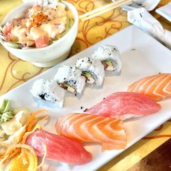 E Noodles - No.2. 4 Pieces Philly Roll, 2 Pieces Salmon Nigiri, 2 Pieces Tuna Nigiri