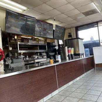 Hook Fish and Chicken - Front Counter Area - Seafood Near Me - Moultrie, Georgia