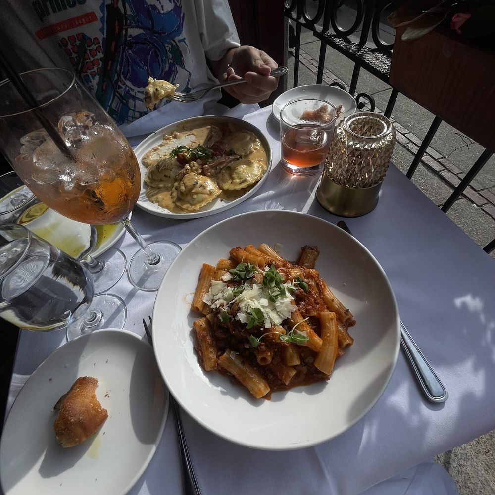 The Florentine Cafe - Ravioli di Aragosta Rigatoni Bolognese - Italian Near Me - Boston, Massachusetts